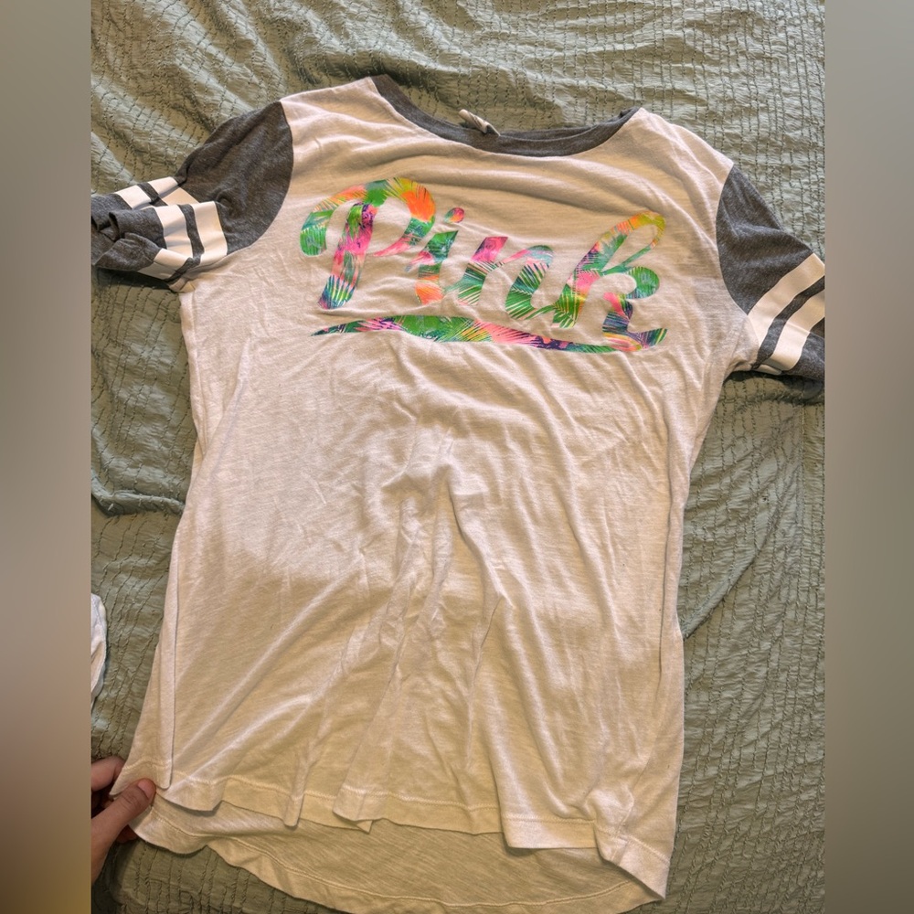 Pink t shirt